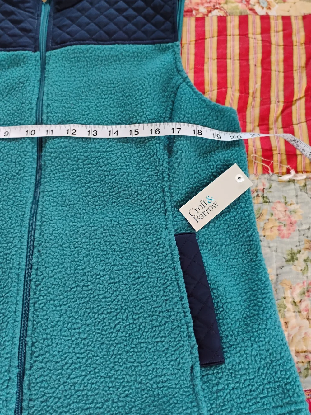Croft & Barrow For Women Teal Sherpa Vest with Navy Accents Size. PL PETITES